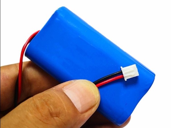 5G来临,<i style='color:red'>电池连接器</i>小型化是必然趋势 「轩业」 5G来临,<i style='color:red'>电池连接器</i>小型化是必然趋势 「轩业」