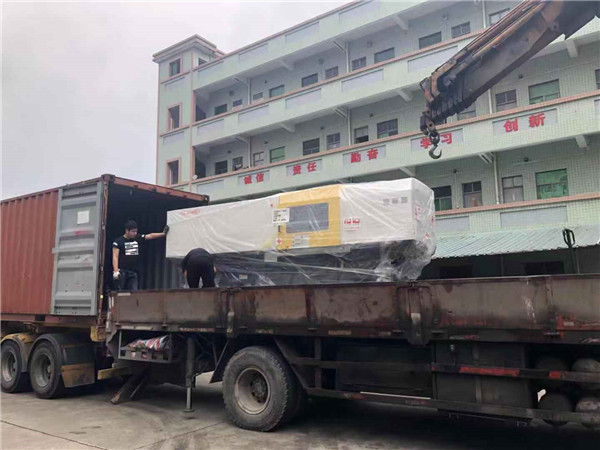 生产连接器的厂家【轩业】为何频繁进口国外先进生产设备